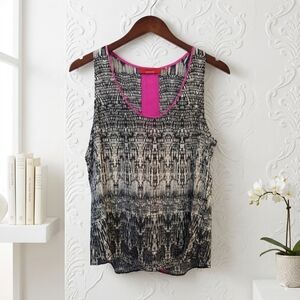 100% Silk RED Saks Fifth Avenue Abstract Print Sleeveless Top Pink Trim Size M